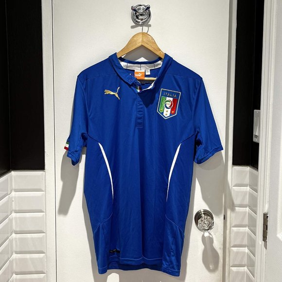 PUMA NWT Authentic Pirlo 21 ITALY World Cup 2014 home soccer shirt, Size L - Picture 2 of 11